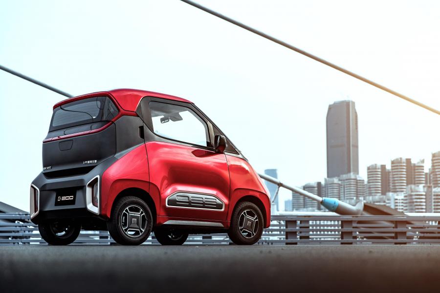  Baojun E200 2018 года  (фото 8 из 14)